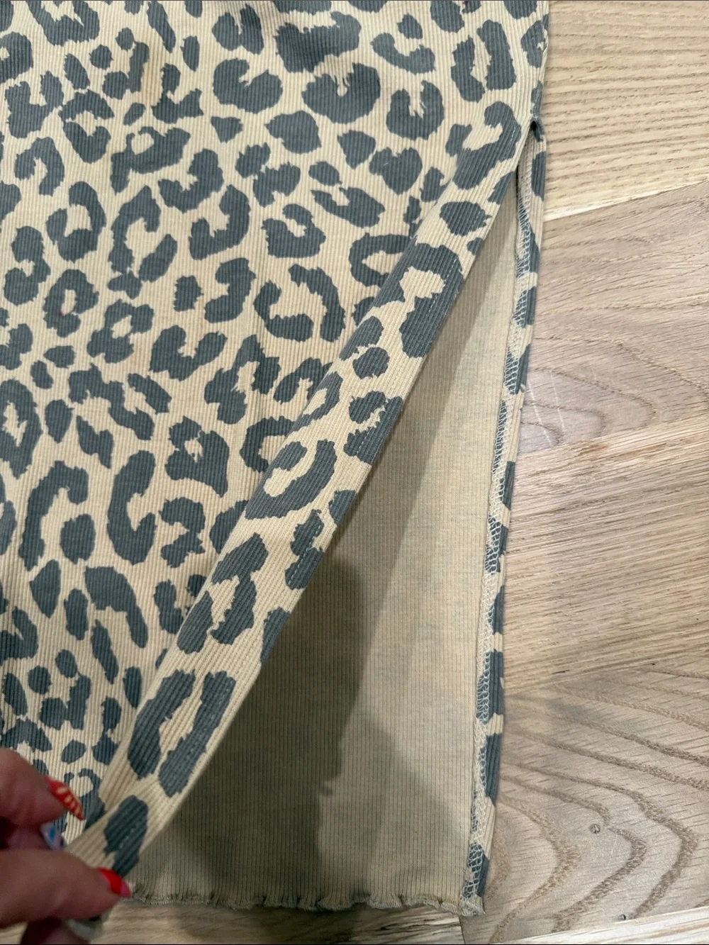 Ascot + Hart Gray Tan Leopard Print Ribbed Knit Maxi Skirt Size S